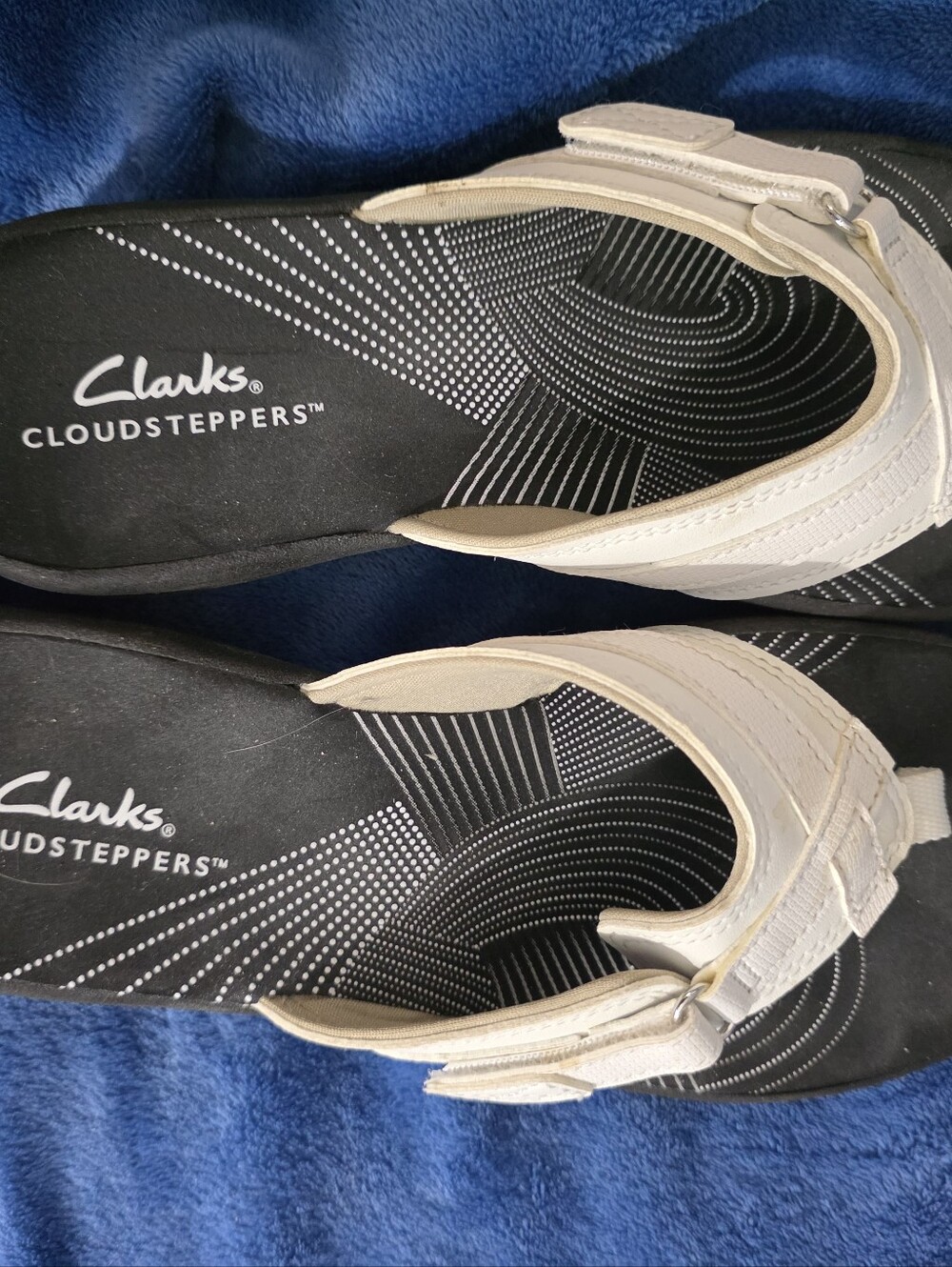 Clarks Cloudsteppers Women's Cream Strap Sandals